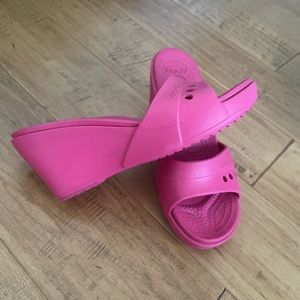 pink crocs wedges